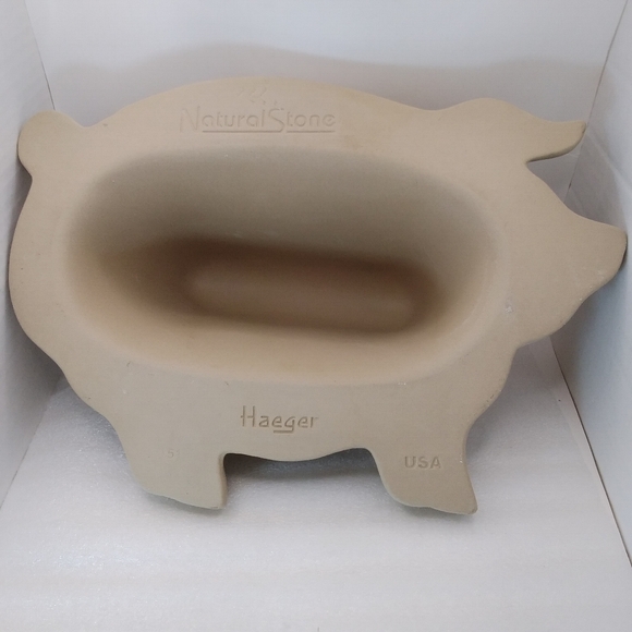 Haeger Other - Haeger Natural Stone Microwave BACON COOKER Pig Shaped Piggy for Perfect Bacon